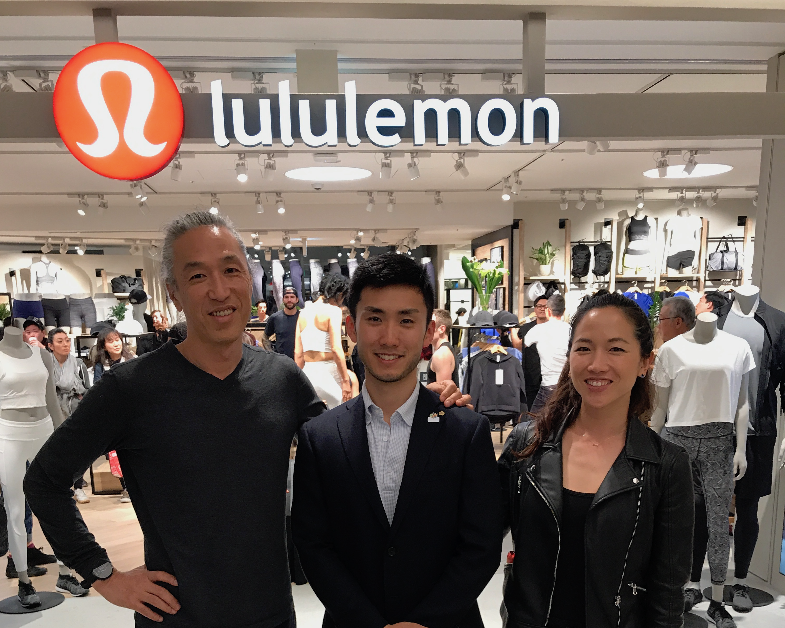 largest lululemon store